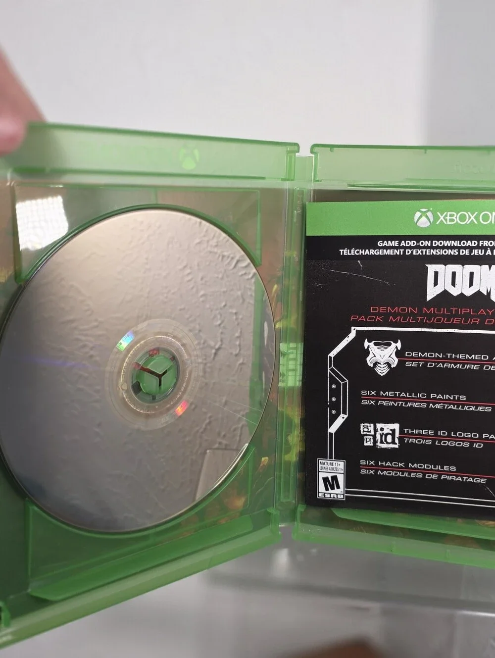Doom Microsoft Xbox One 2016 Complete CIB First Person Shooter FPS Video Game